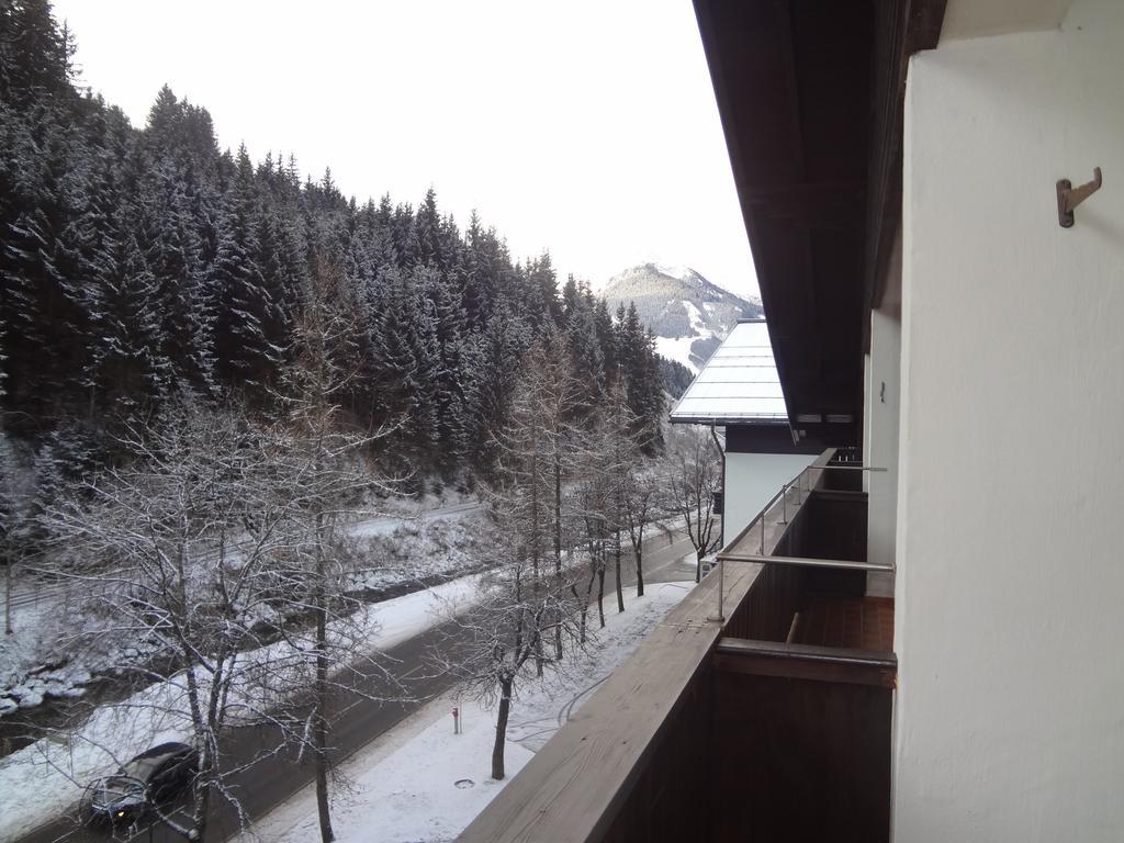 Alpenappartements Domicil Include Jokercard Заалбах-Хинтерглем Екстериор снимка